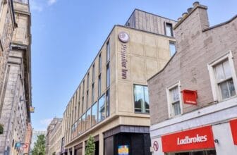 Premier Inn Edinburgh City Centre